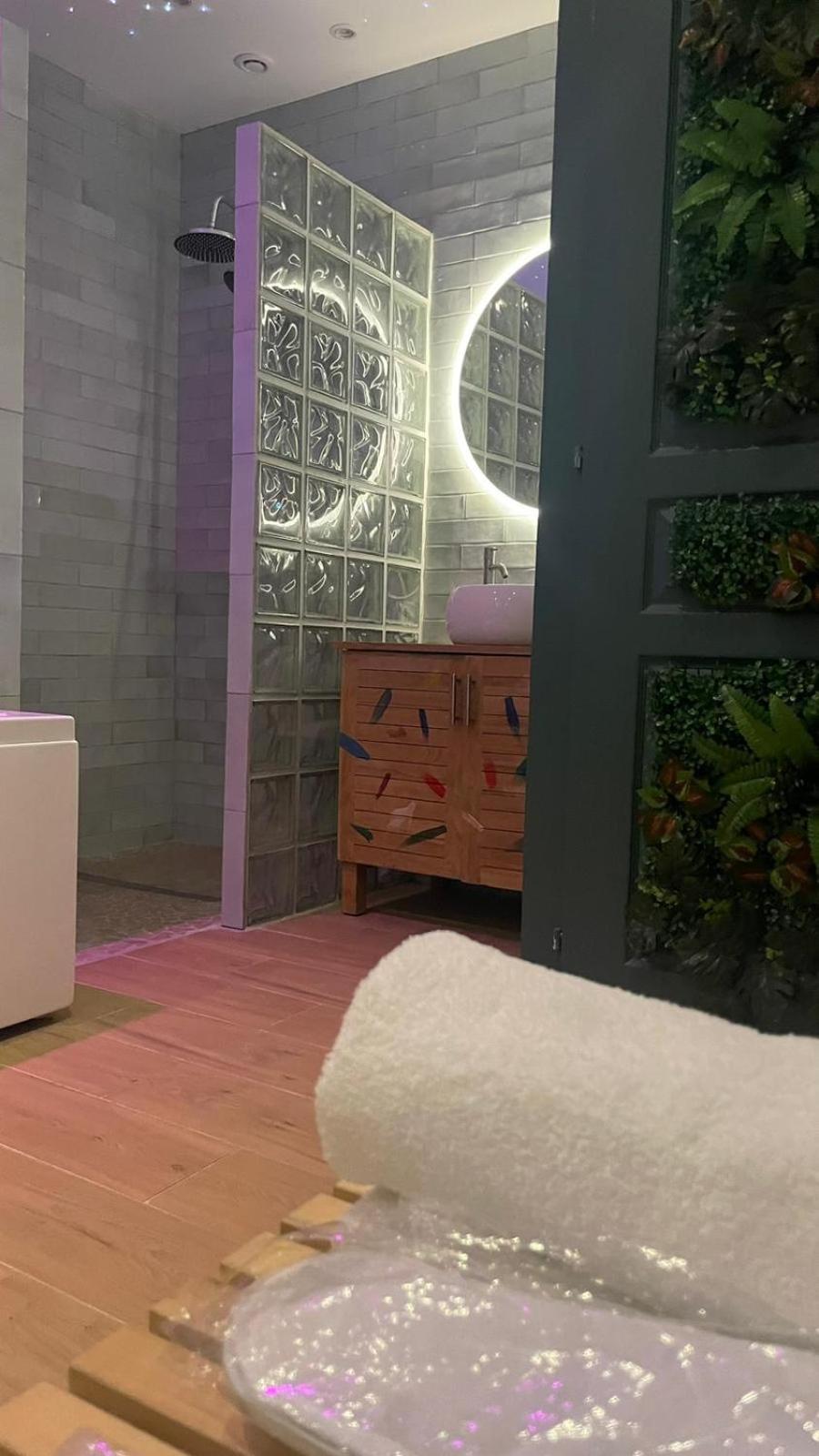 Yao Avec Jacuzzi Montataire Yaospa60 Apartment Thiverny